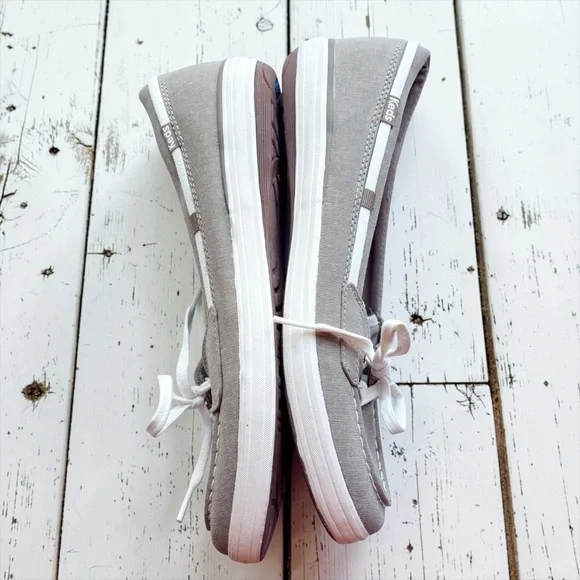 Keds Light Khaki Gray Canvas Boat Shoes with White Laces - Picture 7 of 11